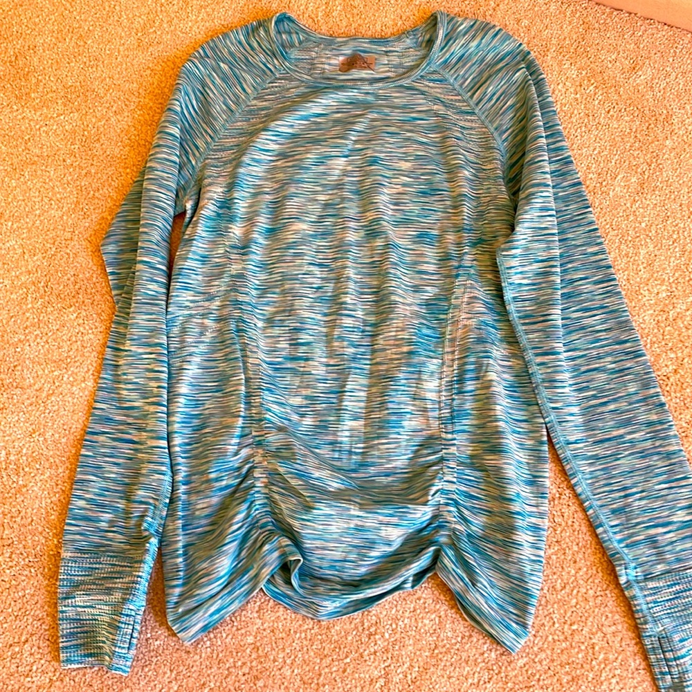 Athleta long sleeve shirt